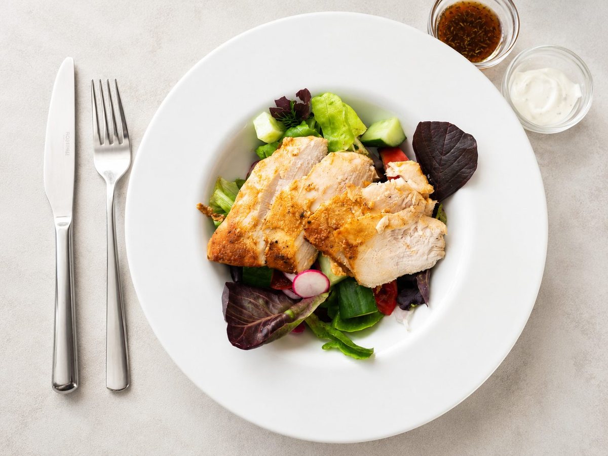 Salade de poulet grillé
